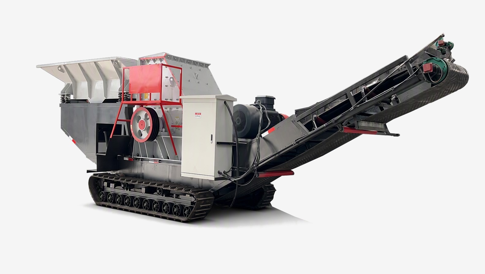 EcoBox PCZ-1010 crawler mobile crusher side view